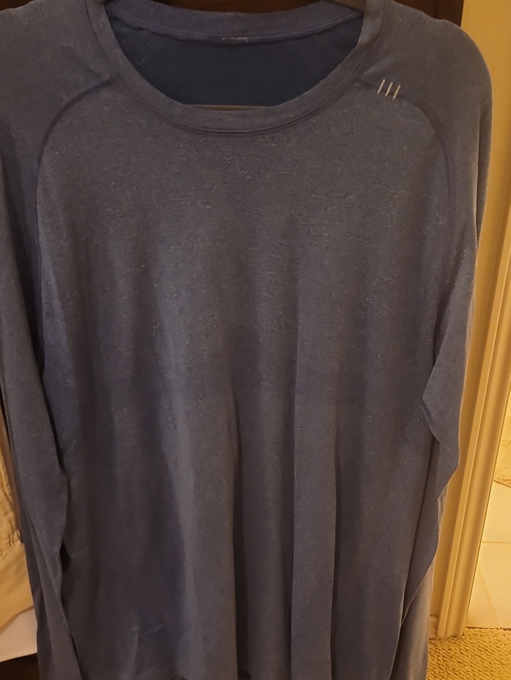 NWOT Mens lululemon Metal Vent Tech Long Sleeve Top Blue Size XL Sporty Athletic